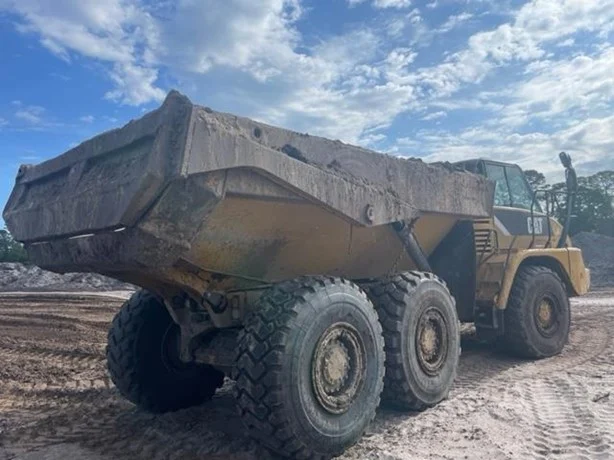 2014 CATERPILLAR 730 - Image 2